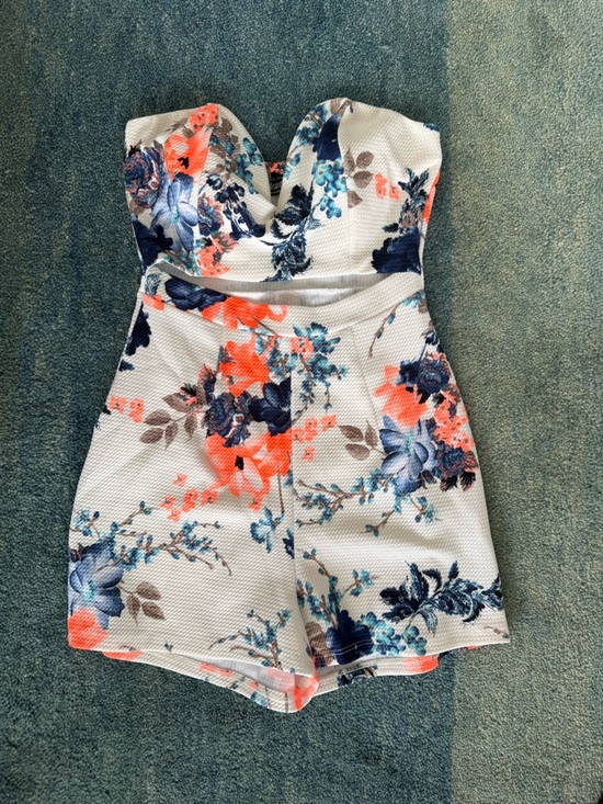Fashion Nova Pants - Fashion Nova White Floral Sweetheart Romper with Coral & Navy Accents